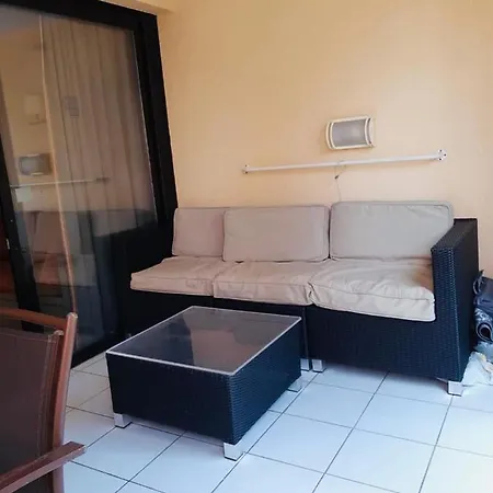Beautiful Garden Cote D'azur Apartment
